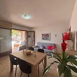 Marta Home
